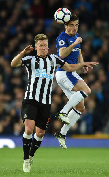 事中独占鳌 事中独占鳌